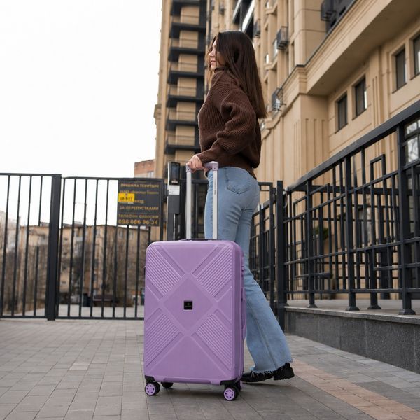 Чемодан из полипропилена Madisson 53103 средний 65л фиолетовый (53103-M-Purple) 53103-M-Purple фото
