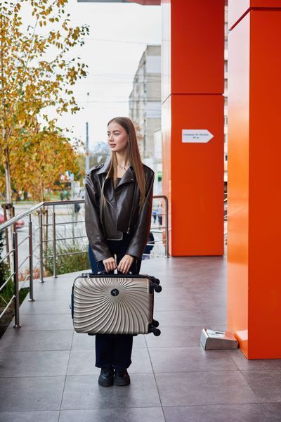 Валіза Madisson 44603 велика 99л шампань (44603-L-Champagne) 44603-L-Champagne фото